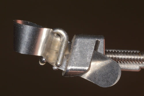 Keeping the Greater Curve band within the retainer